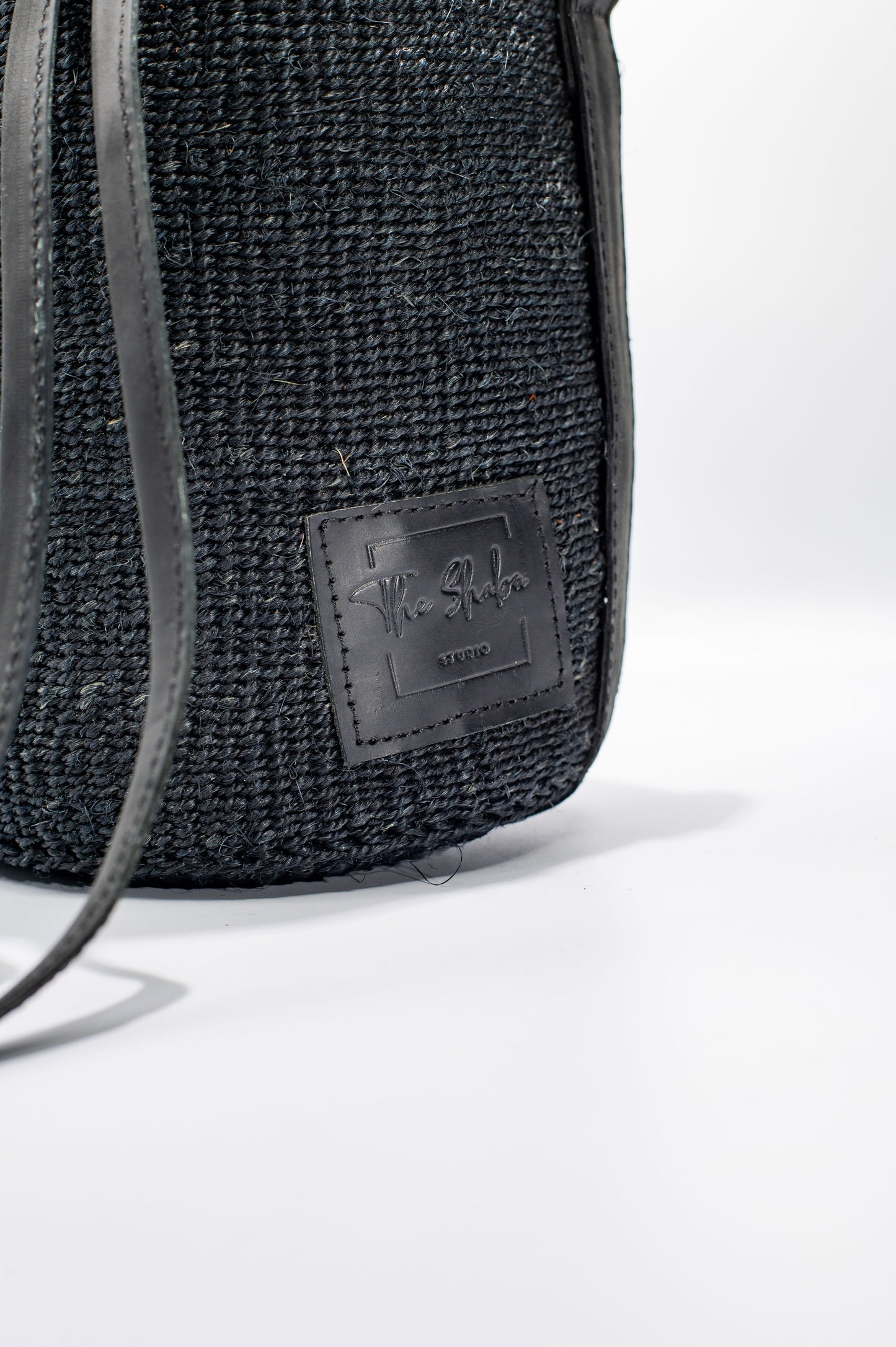 Nyuzi Bucket Bag