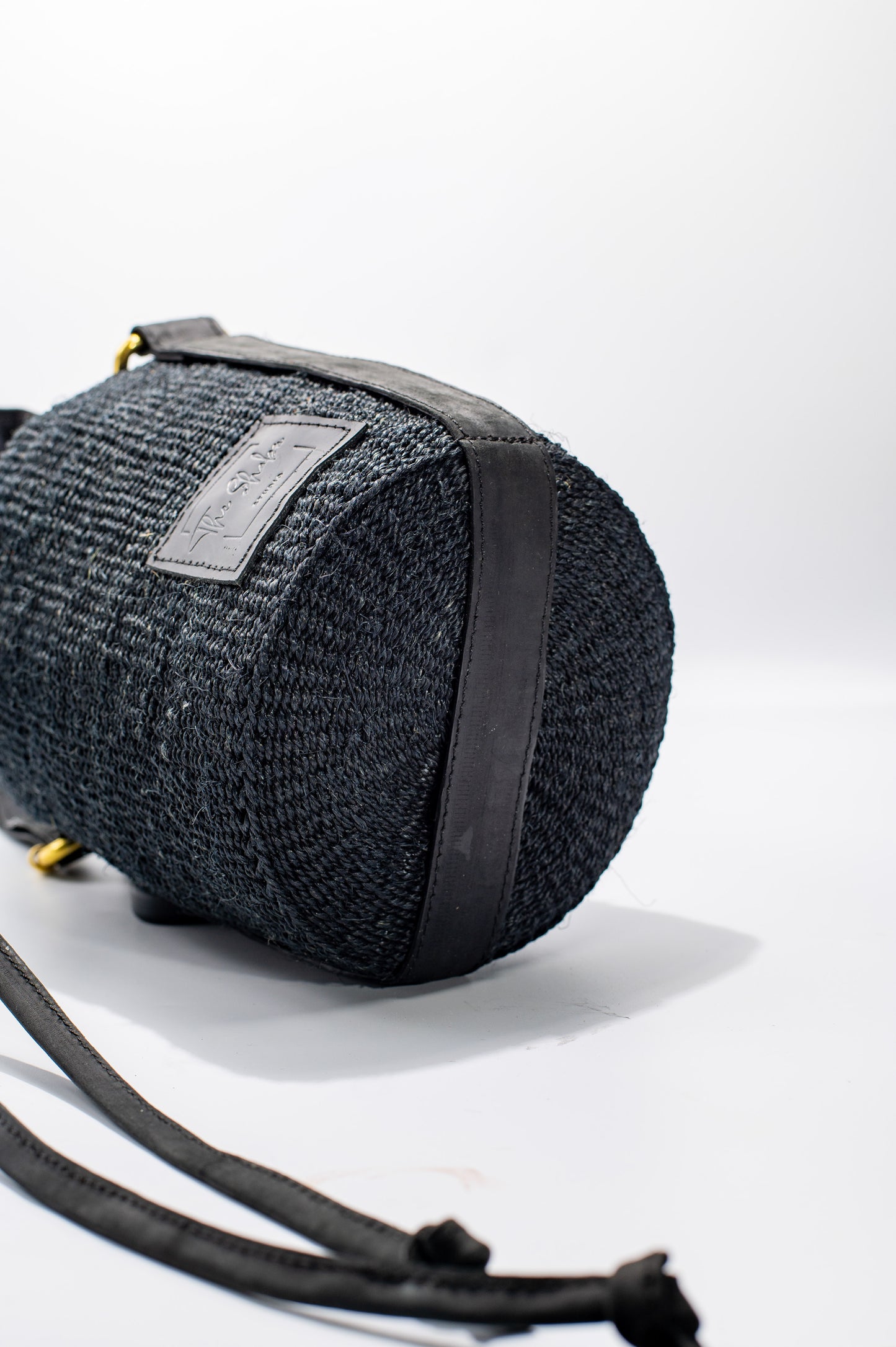 Nyuzi Bucket Bag