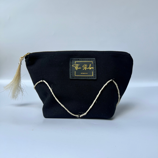 Black Zuri Pouch